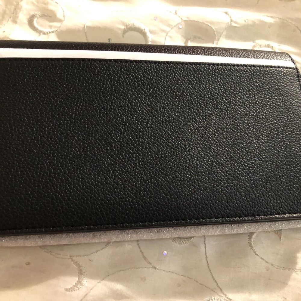 Victoria's Secret Black Wallet - Picture 4 of 5